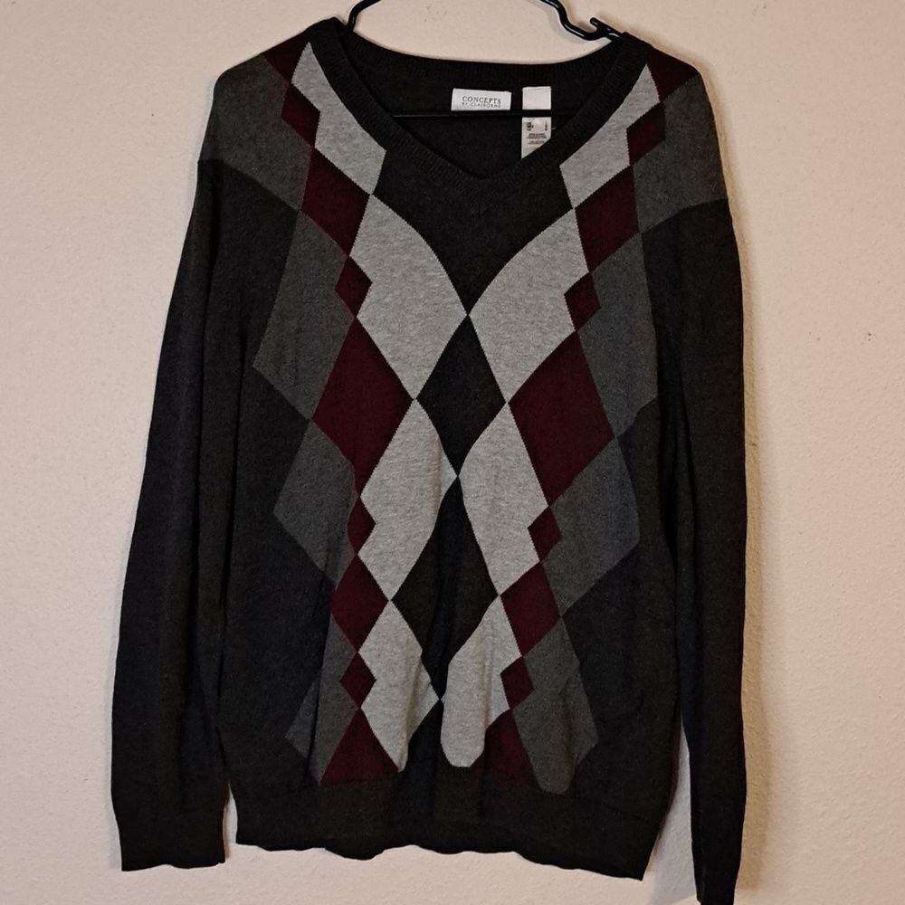 Concepts of Claiborne v neck gray sweater size large